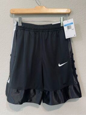 NWT! Nike Kids Basketball Shorts, Black, Size M